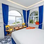 - Lo Scoglio Positano