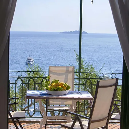- Lo Scoglio * Positano
