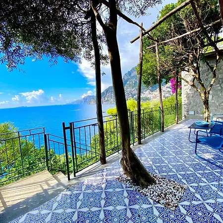 - Lo Scoglio * Positano
