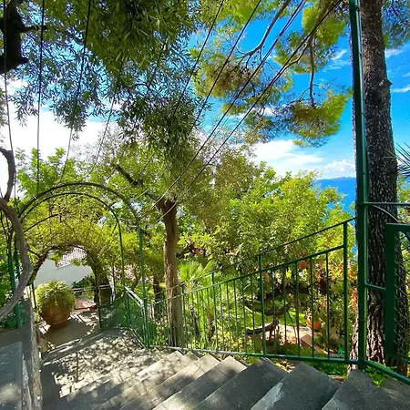 - Lo Scoglio Positano