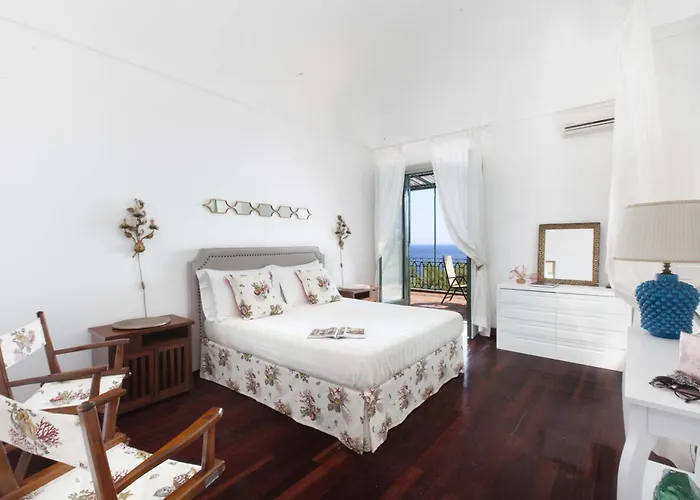 - Lo Scoglio * 포지타노