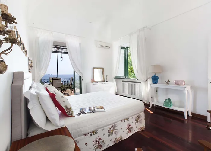 빌라 - Lo Scoglio *